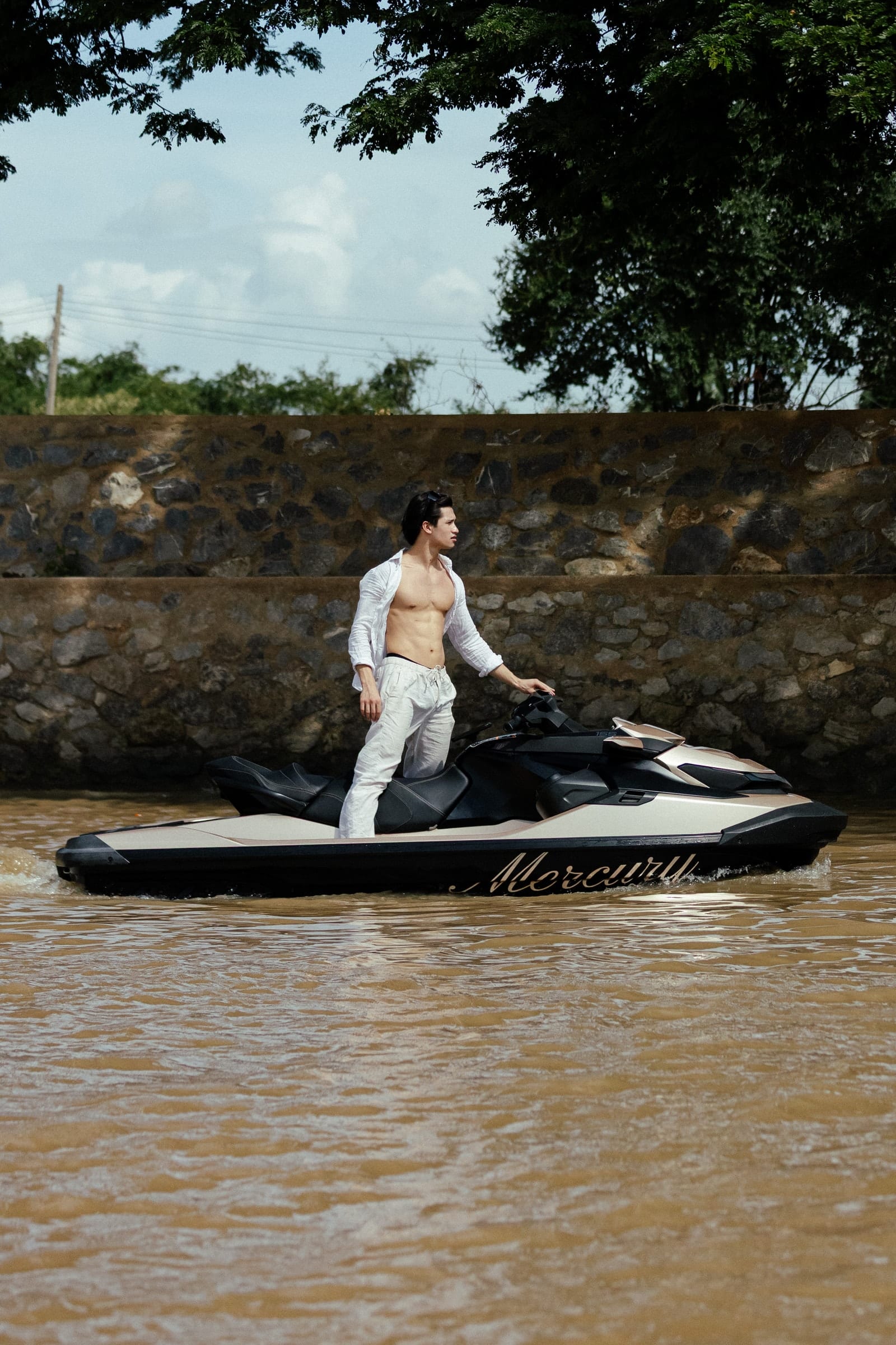 เปิดคันเร่ง — Mercury GT jet ski Ayutthaya (7)