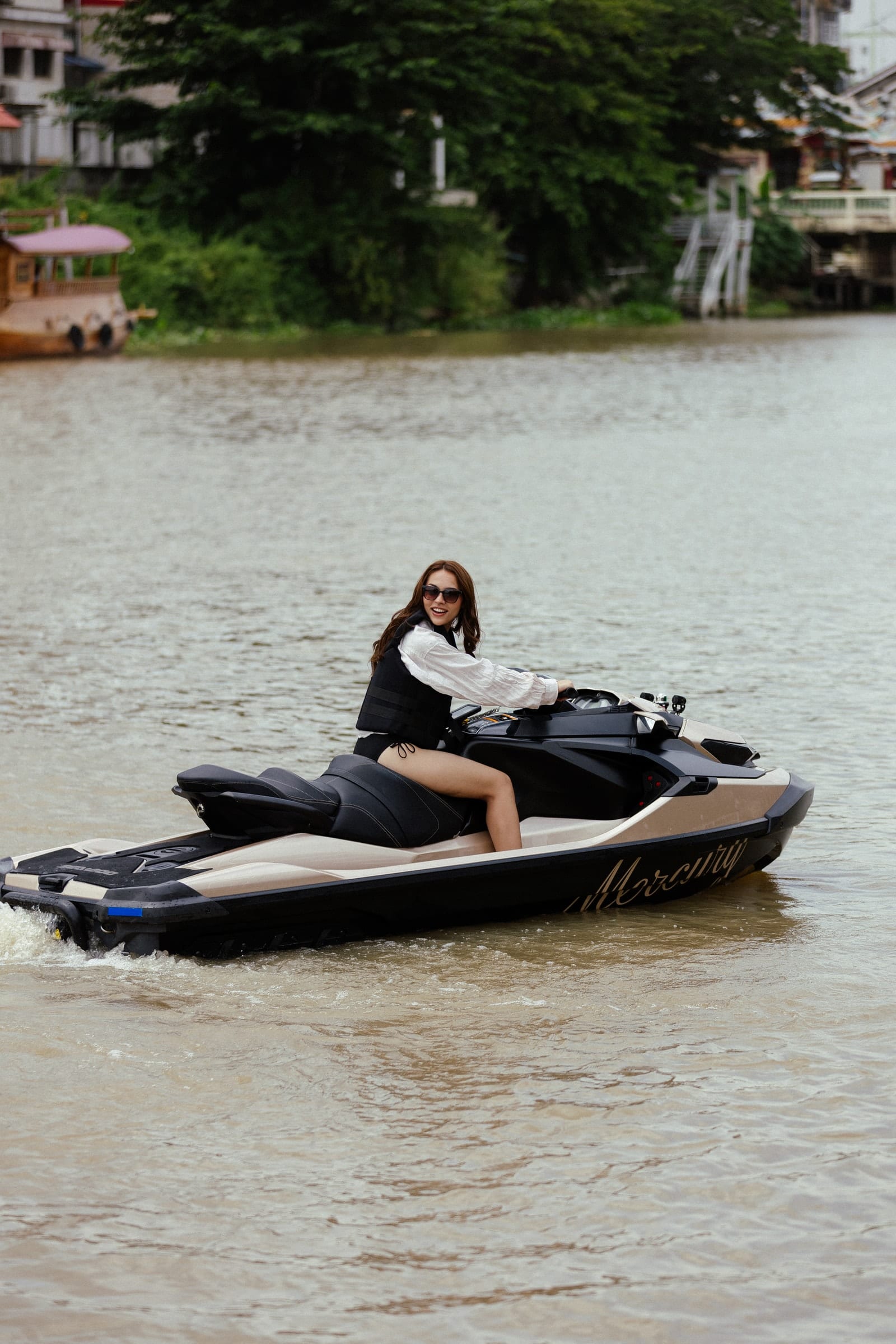 เปิดคันเร่ง — Mercury GT jet ski Ayutthaya (26)