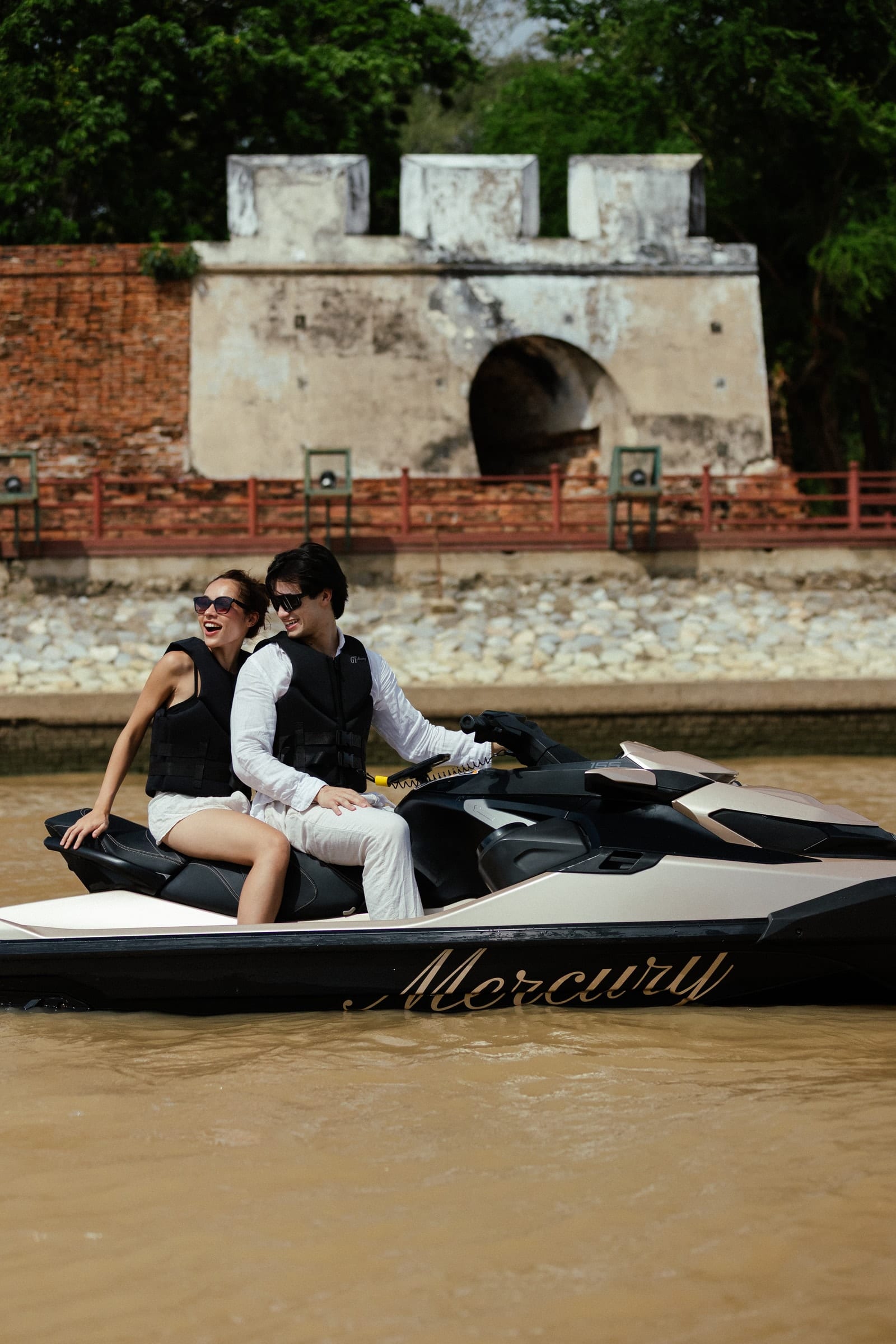ช่วงเวลาบน GT Mercury — Mercury GT jet ski Ayutthaya (6)