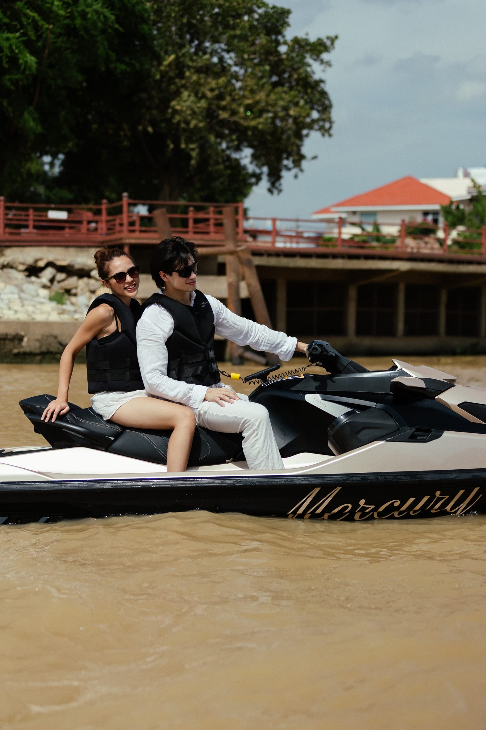 บนตัวเครื่อง — Mercury GT jet ski Ayutthaya (4)