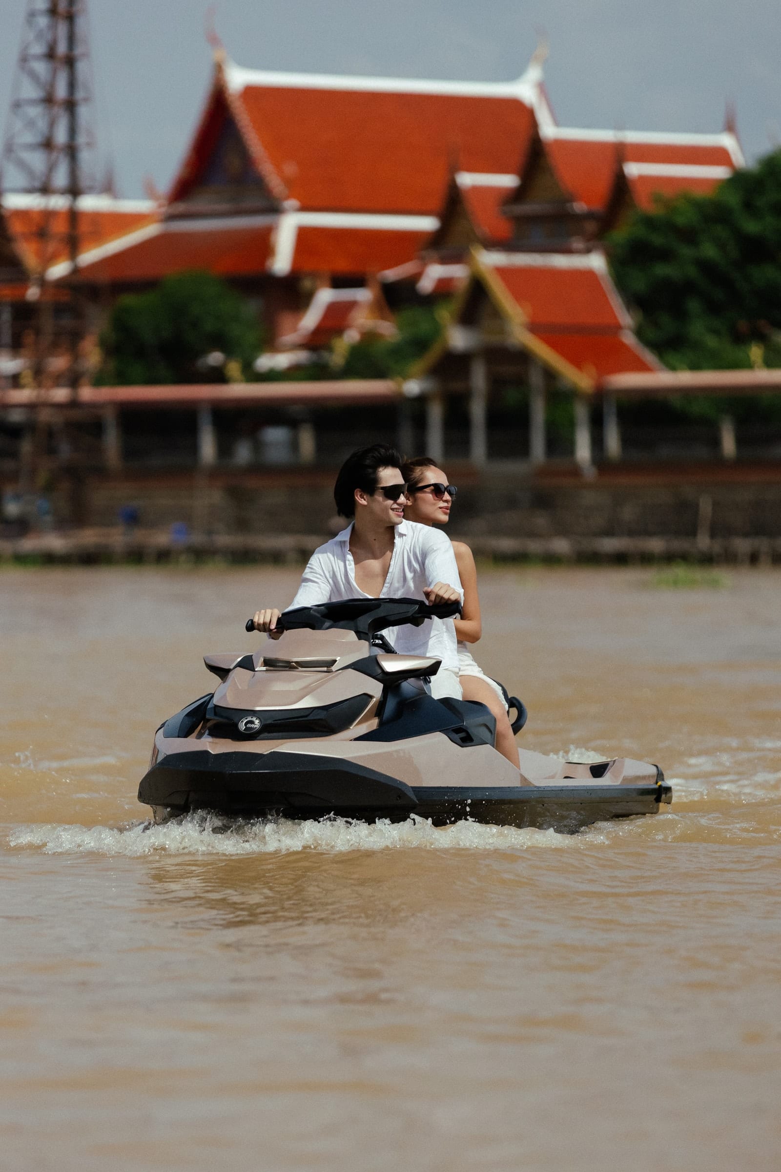 ต่อหน้าวัดไชยวัฒนาราม — Mercury GT jet ski Ayutthaya (4)