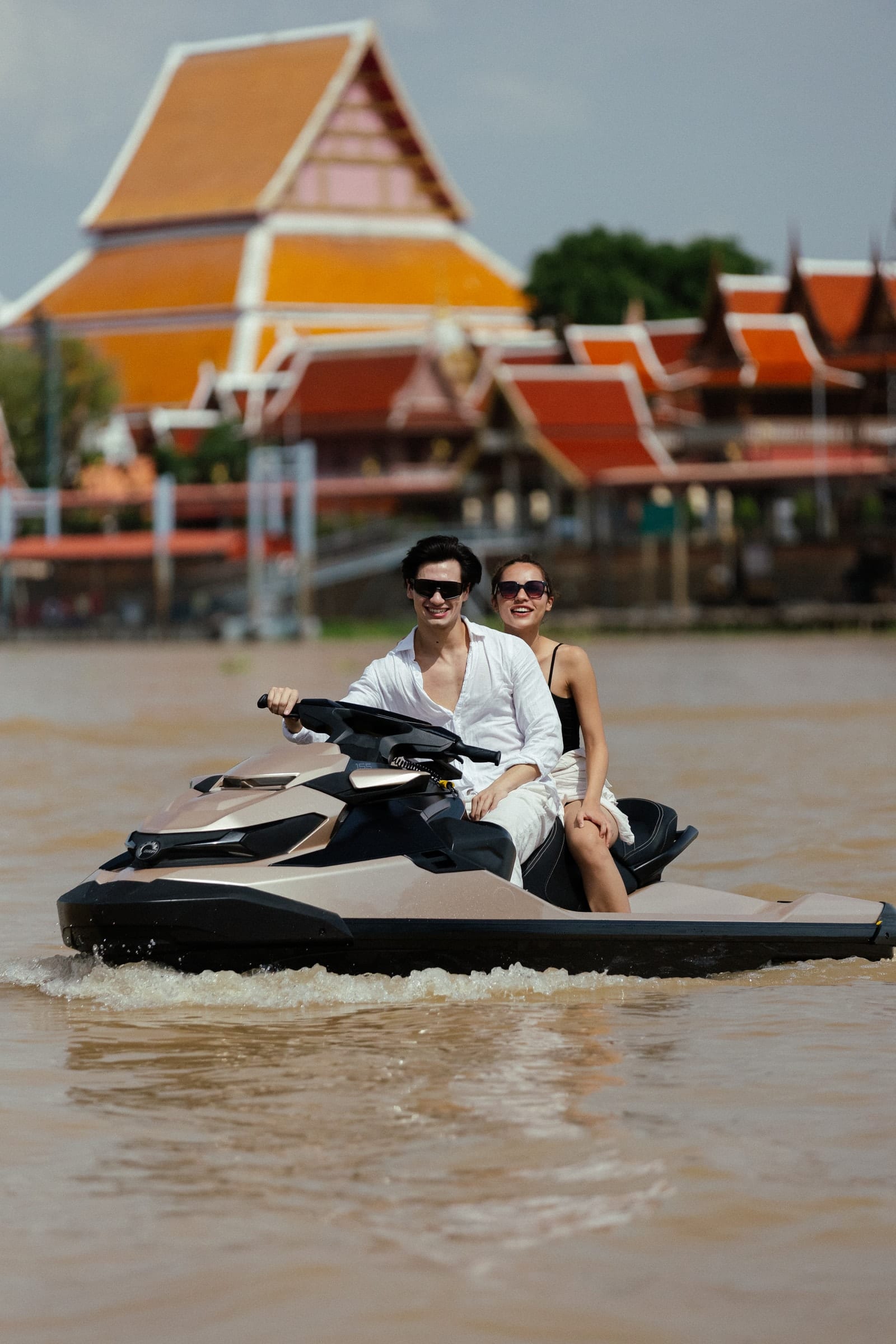 ต่อหน้าวัดไชยวัฒนาราม — Mercury GT jet ski Ayutthaya (5)