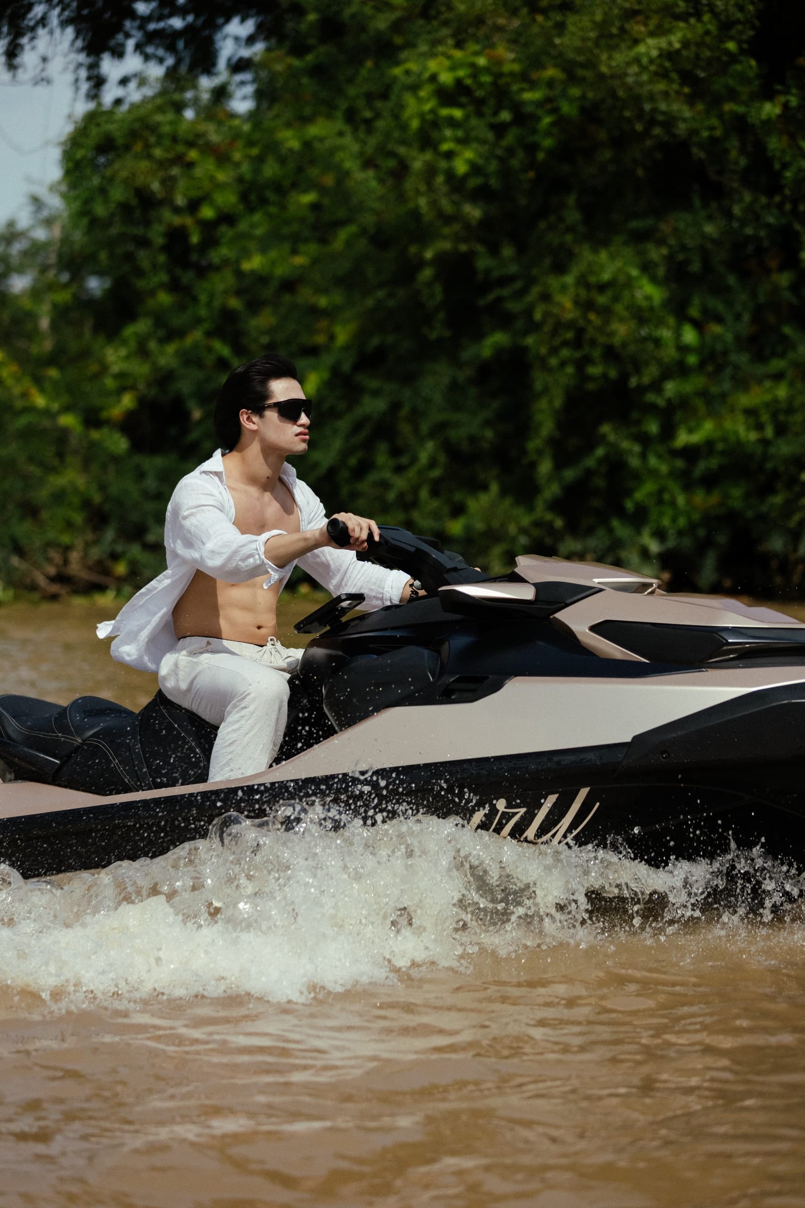 เปิดคันเร่ง — Mercury GT jet ski Ayutthaya (46)