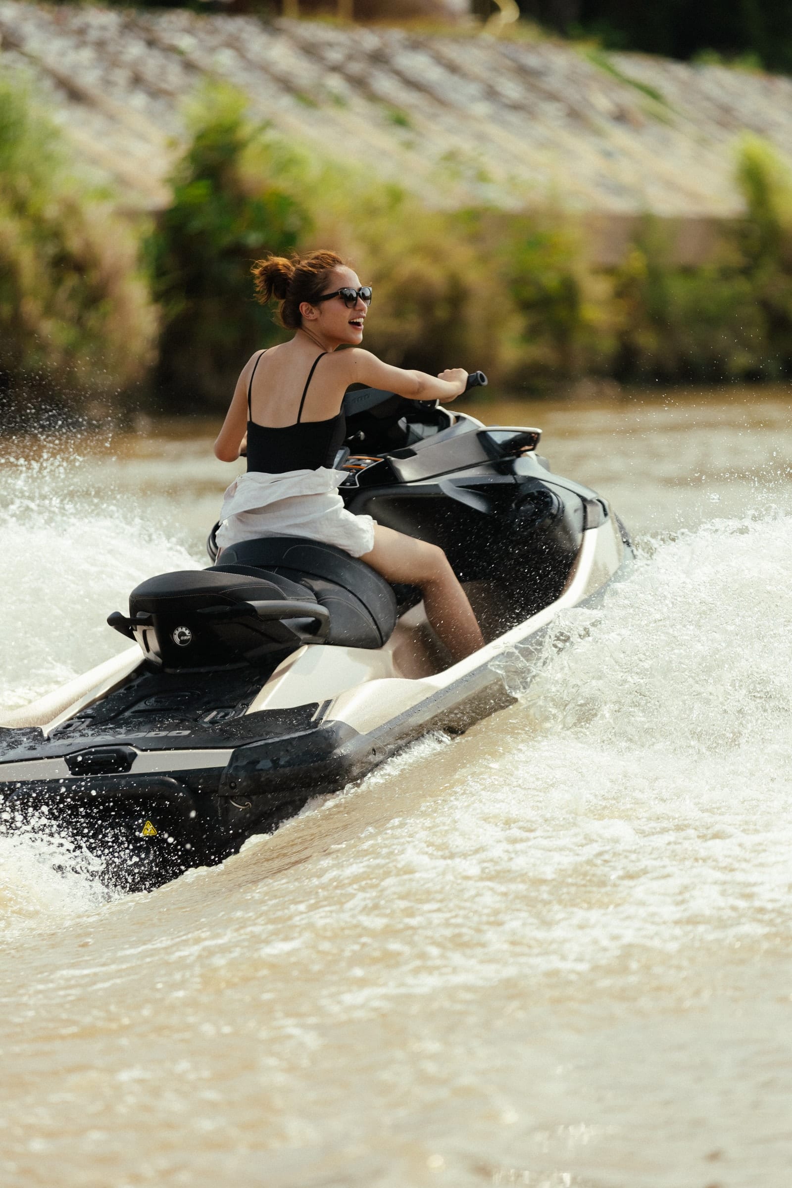 เปิดคันเร่ง — Mercury GT jet ski Ayutthaya (52)