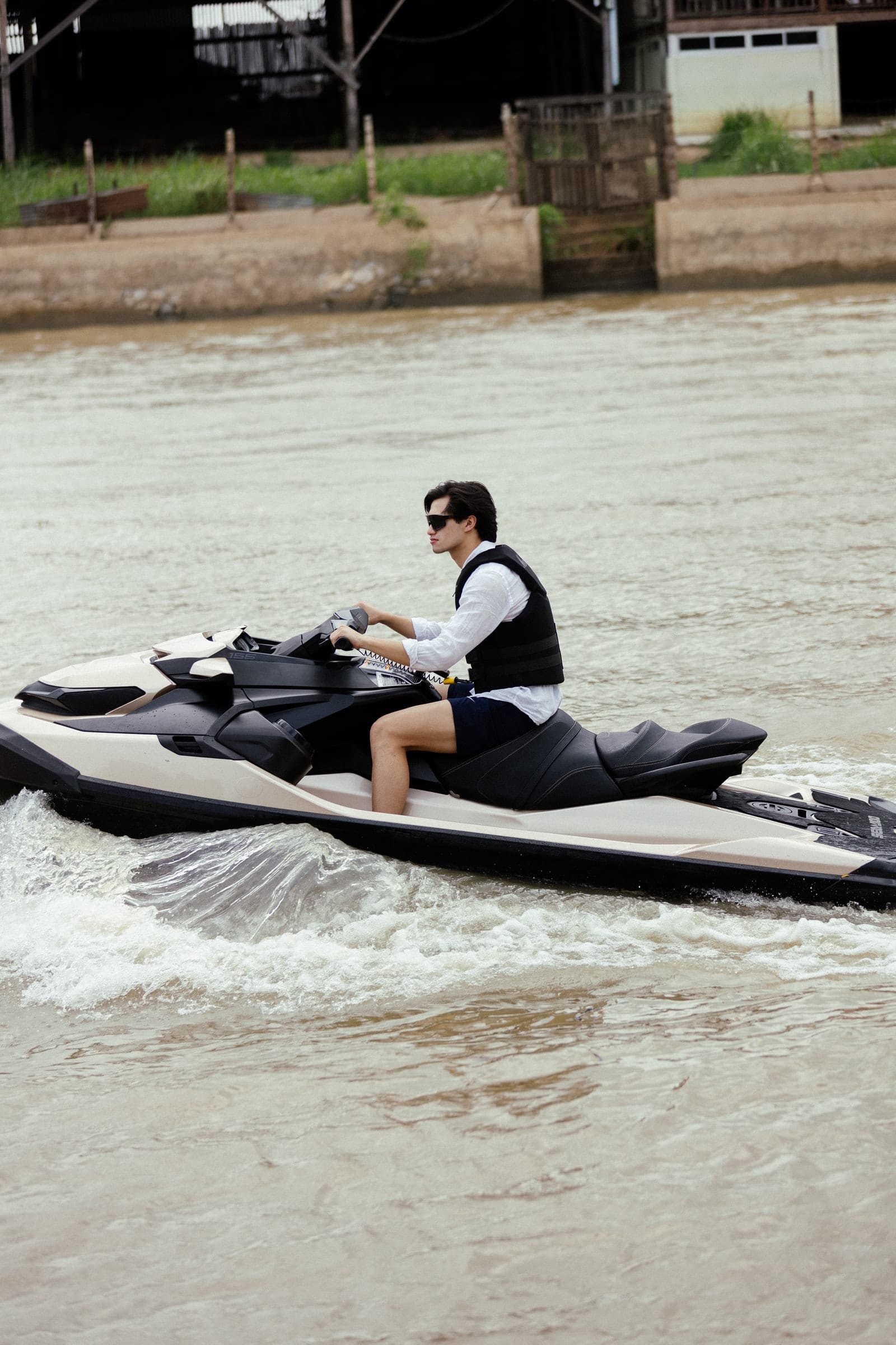 บนตัวเครื่อง — Mercury GT jet ski Ayutthaya (16)